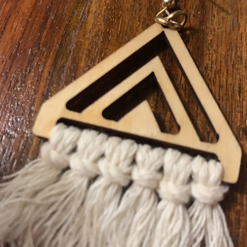 Earrings - Picture 3 of 4